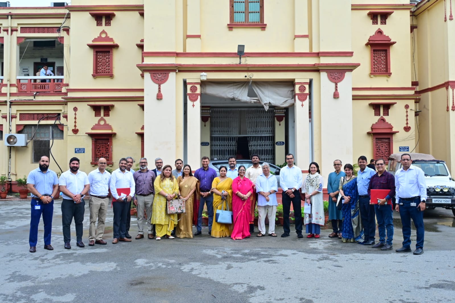 Weaving Masteries of Banaras